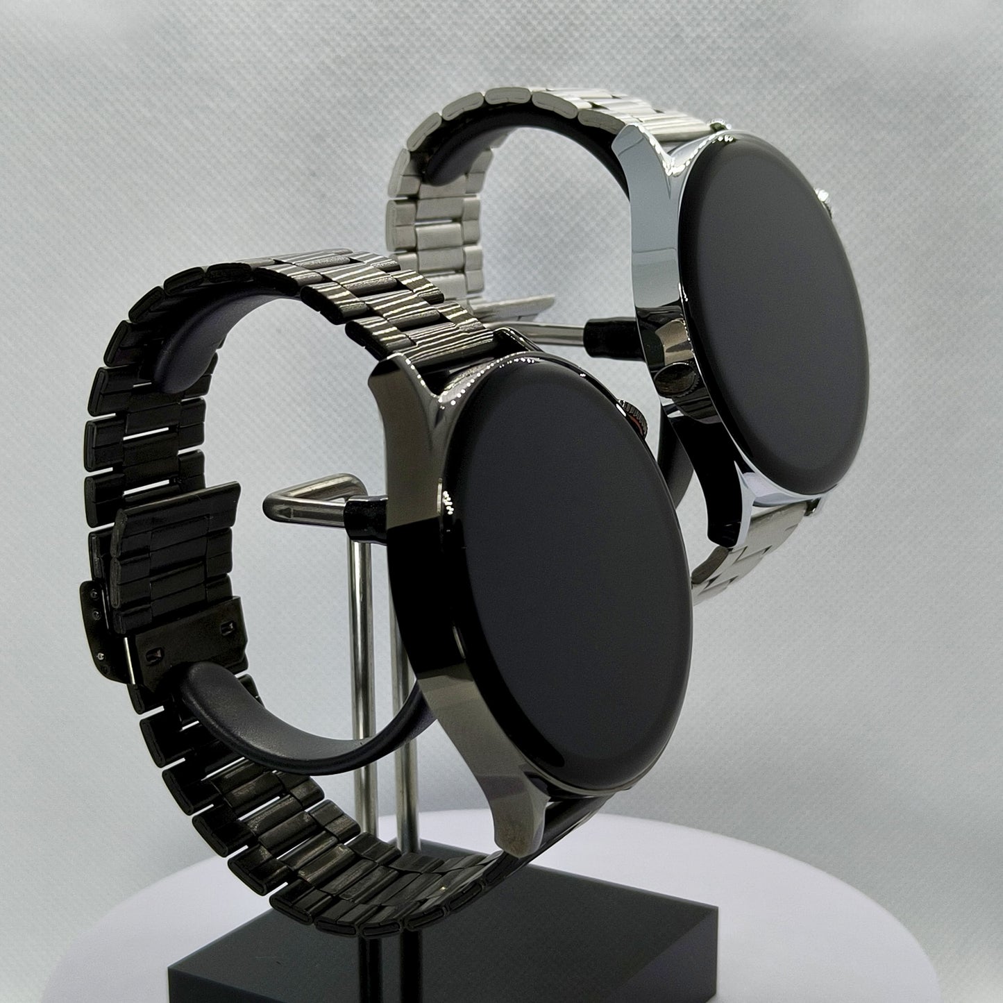 V13PRO Smartwatch LuxoraWatch – Tela HD 2.0", NFC, Monitoramento Avançado de Saúde, 3 Pulseiras (Couro, Aço, Silicone), IP67