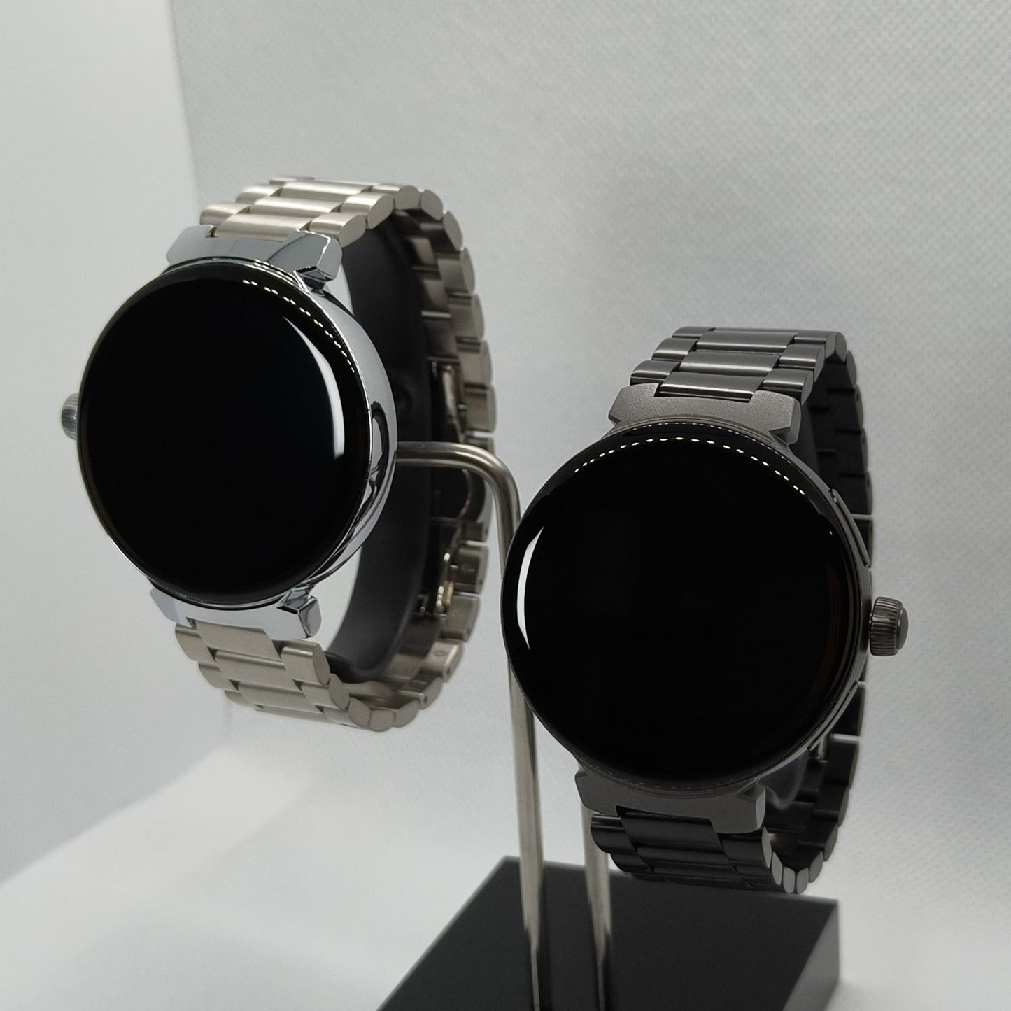 V2 LuxoraWatch – Smartwatch Casal Unissex com Chamadas, Saúde, NFC e Tela HD 1.6" | Entrega Rápida em Angola